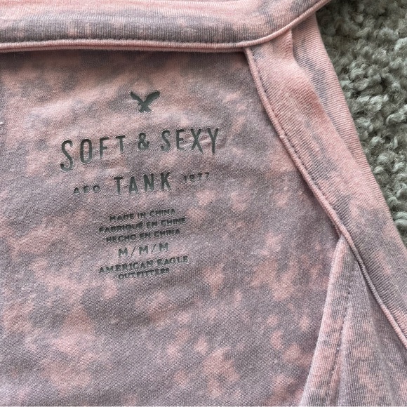 AE Keyhole Tank Top - Picture 4 of 4